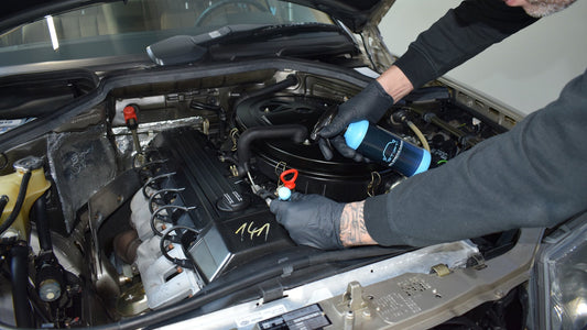 Hoe maak je jouw motorruimte weer fabrieksnieuw?