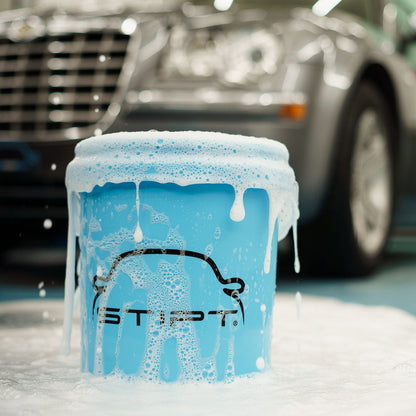12L Bucket met shampoo